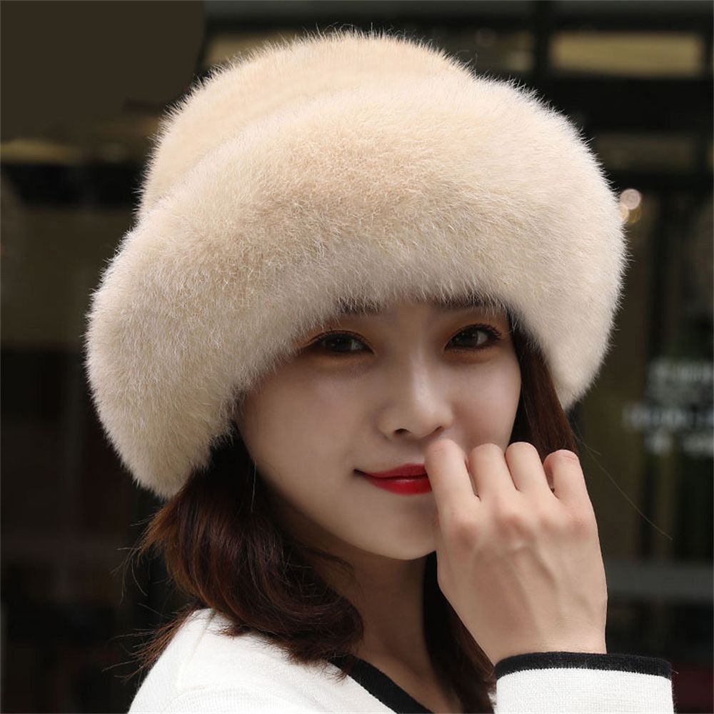 The New Style Of A Hundred With The Fashionable Ears To Keep Warm